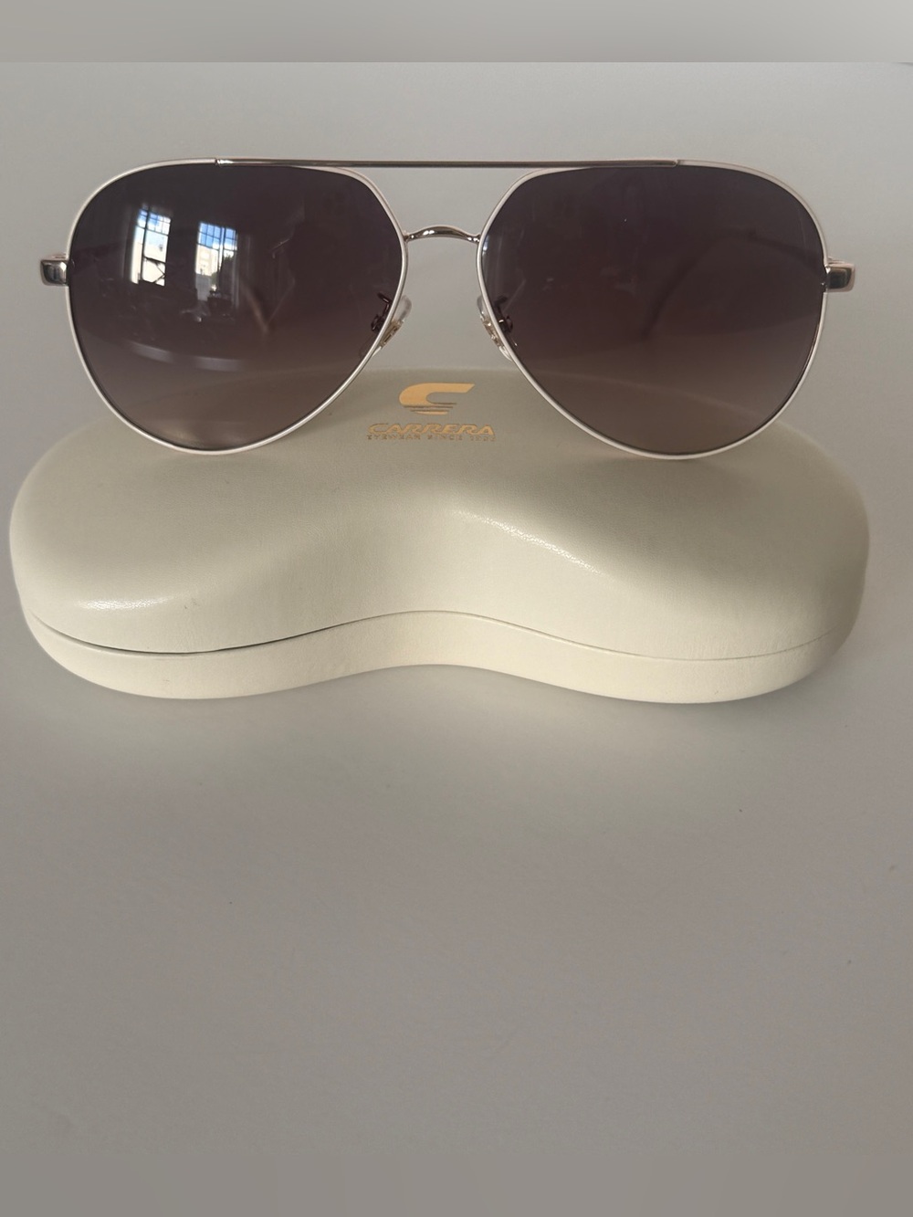 Carrera 3005/S White Gold Aviator Sunglasses Brown Gradient Lens 63mm Case